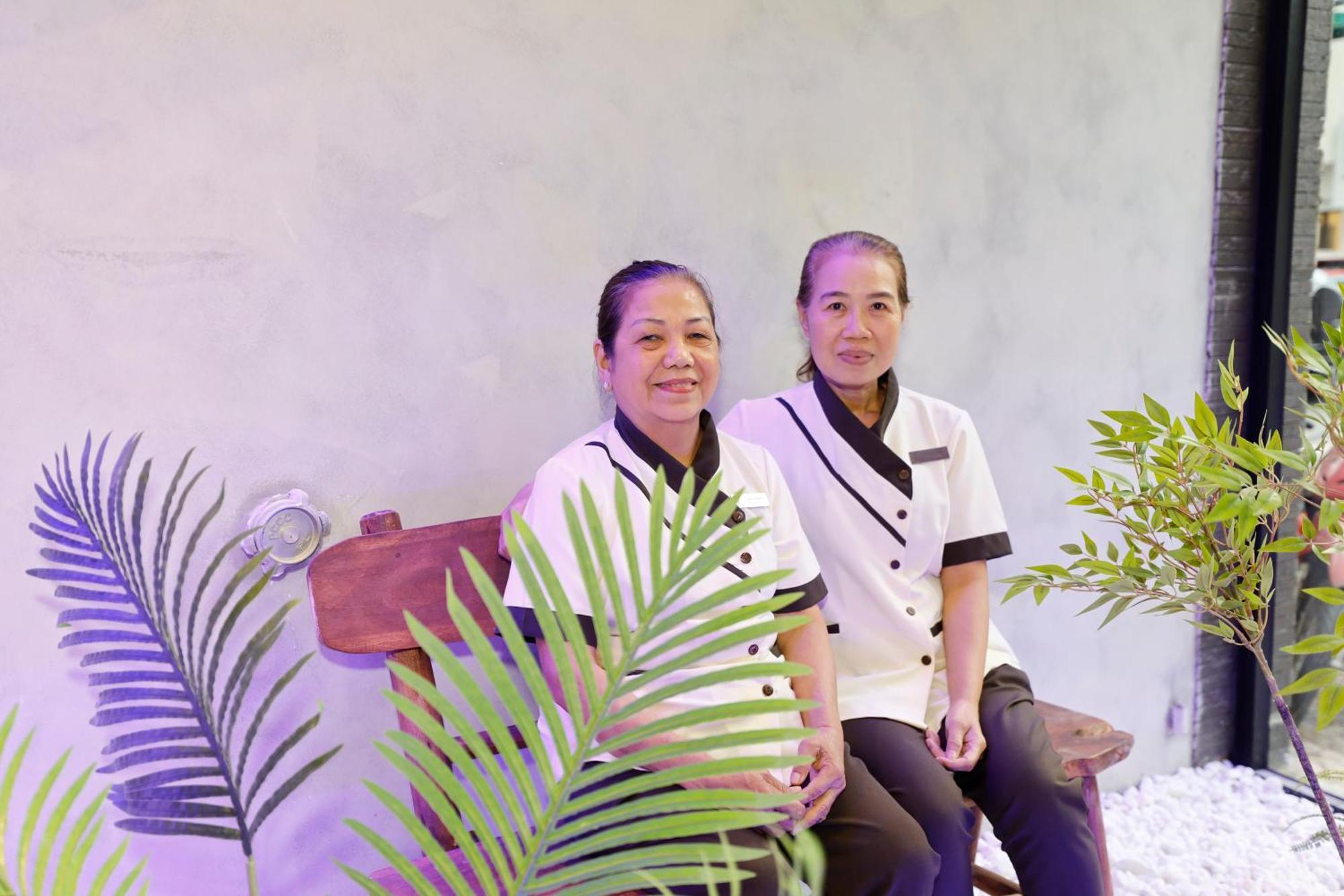 Saigon Travel Lounge