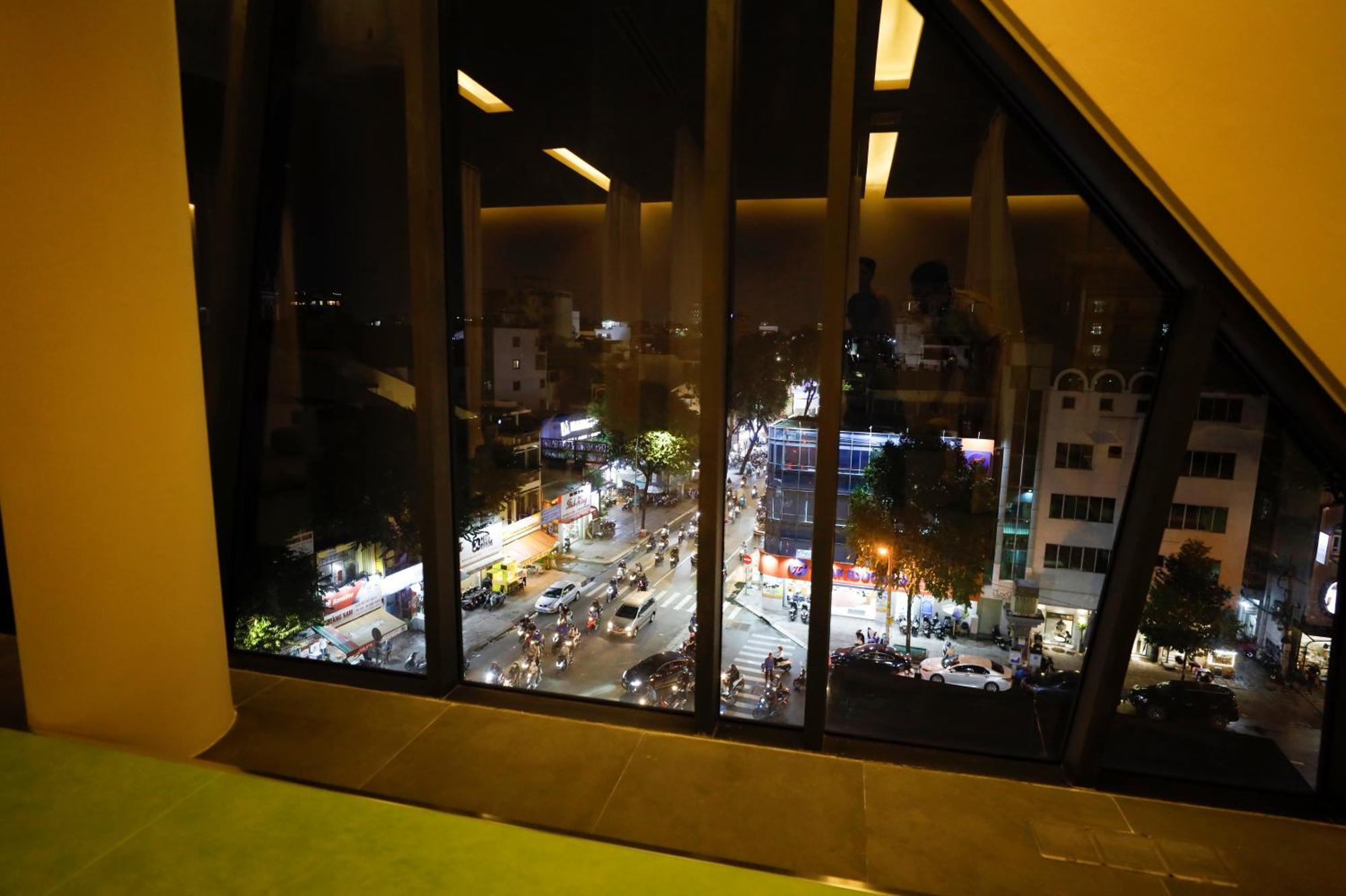 Saigon Travel Lounge * TP. Hồ Chí Minh