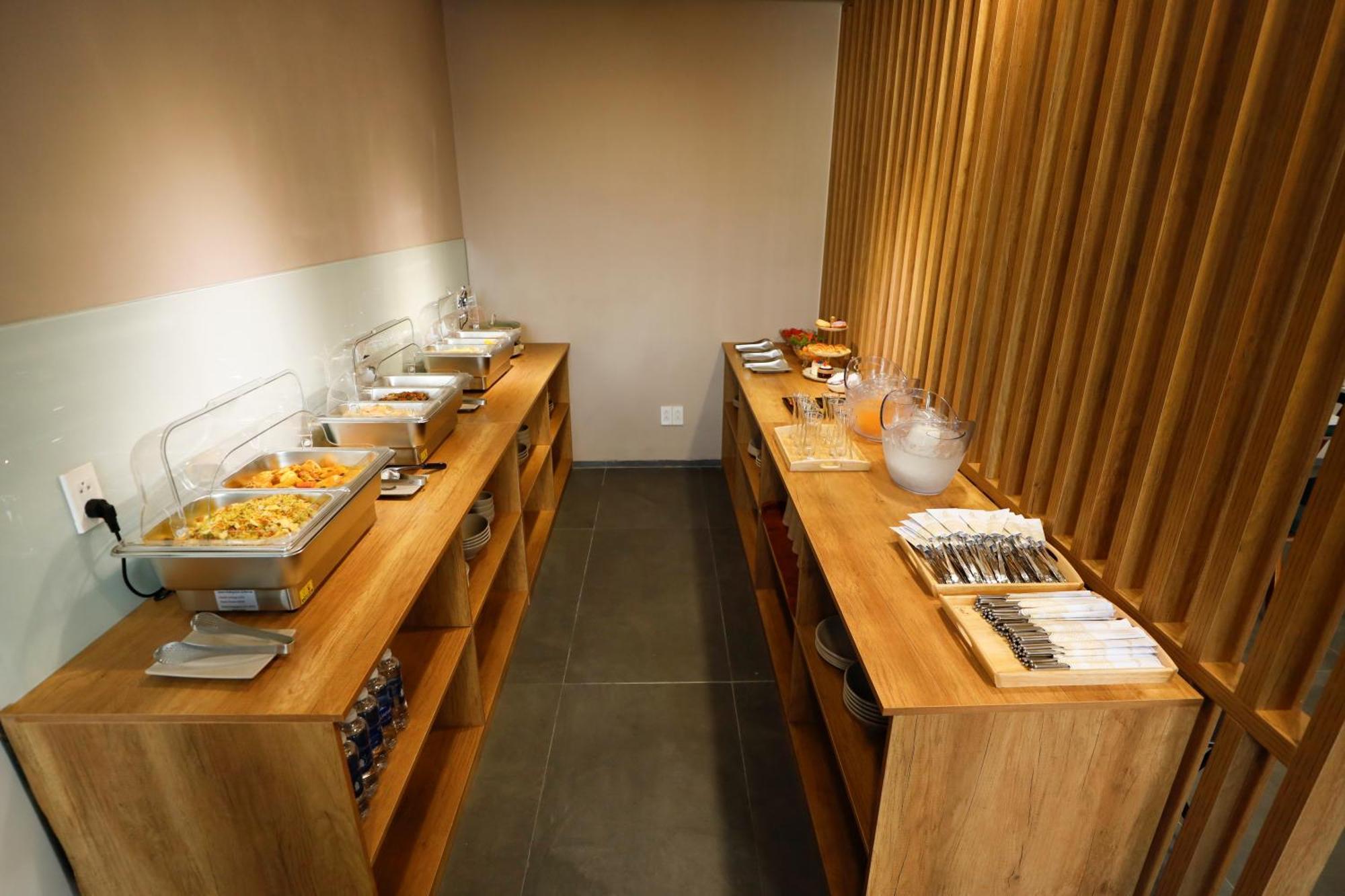 Khách sạn Saigon Travel Lounge TP. Hồ Chí Minh